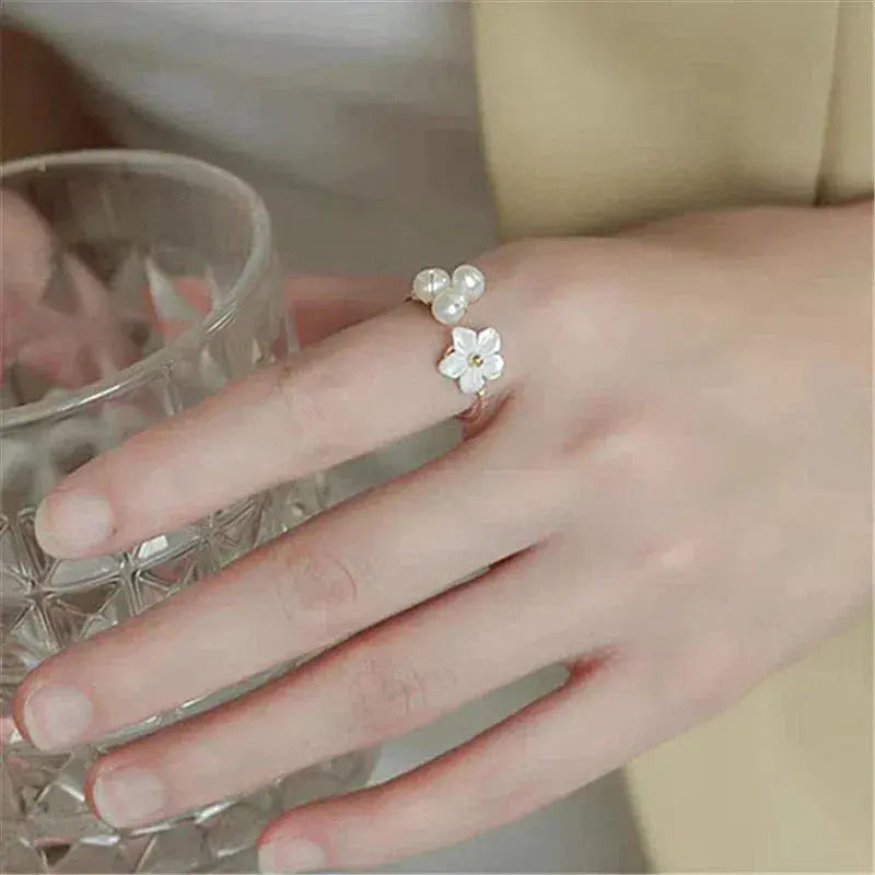 Adjustable Pearl Flower Ring in Gold 2