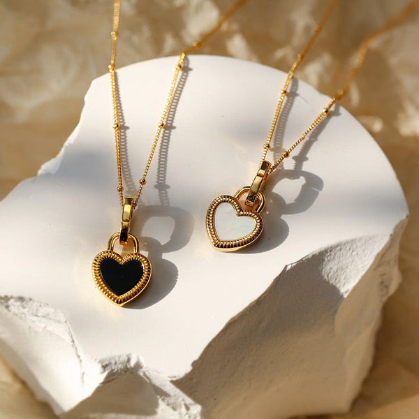 Black and White Heart Pendant Necklace in Gold 1