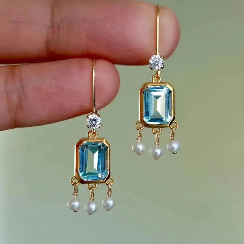 Blue Crystal Vintage Earrings 0