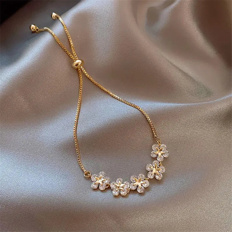 Bracelet Crystal Daisy in Gold 2
