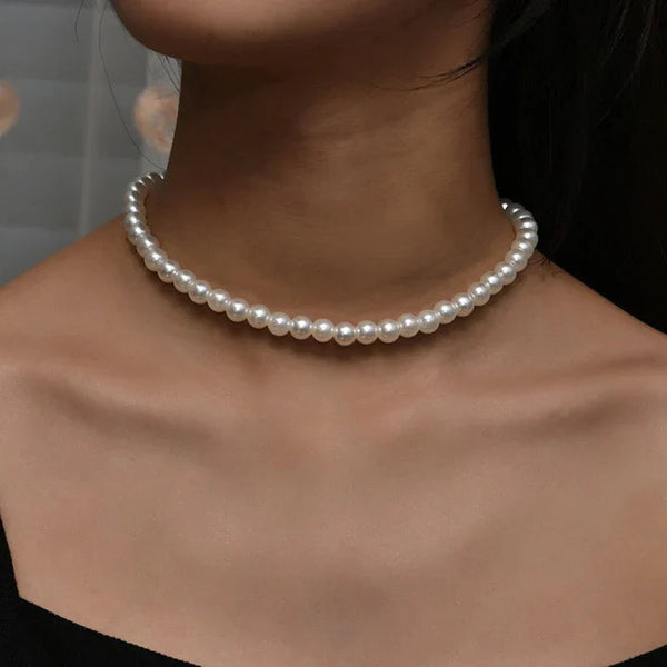 Classic Pearl Necklace 0