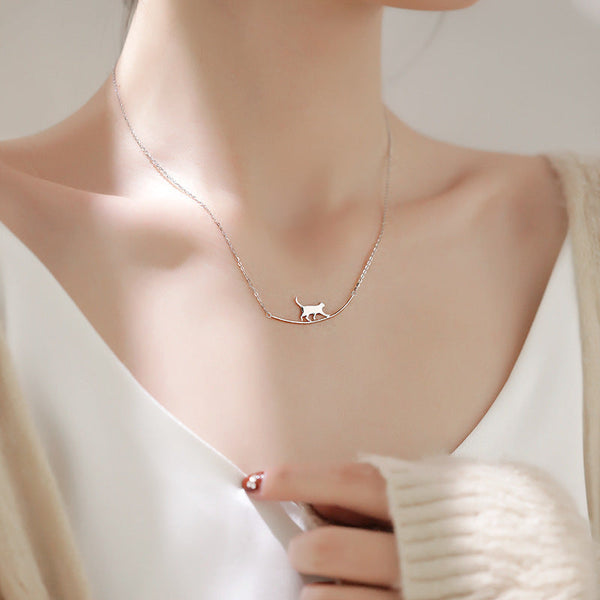 Climbing Cat Necklace in Silver 1