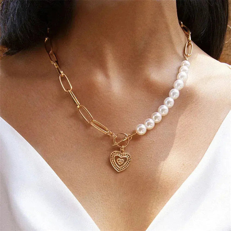 Crossed Heart Pendant with Pearls in Gold 0