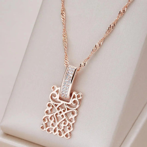 Elegant Gold Mandala Necklace 0