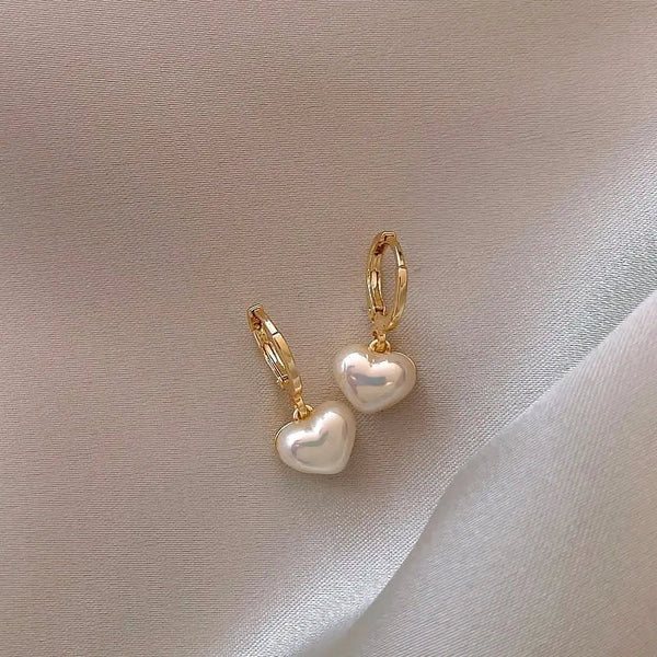 Elegant Pearl Heart Earrings 0