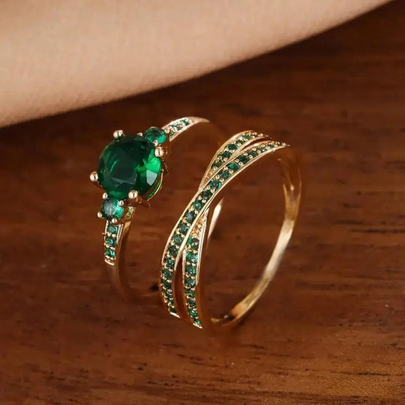 Elegant Rings made of Green Gold 0