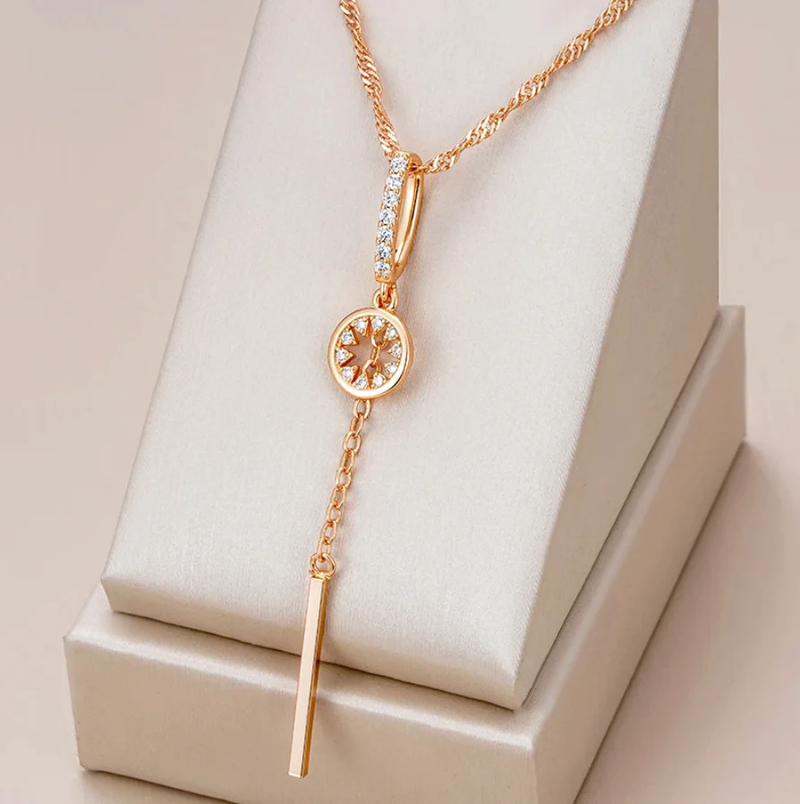 Elegant Rounded Crystal Necklace in Gold 0