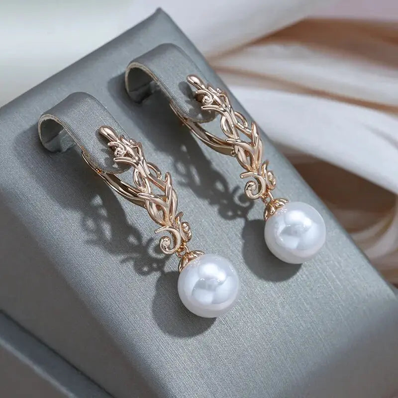 Elegant dangling pearl earrings 0