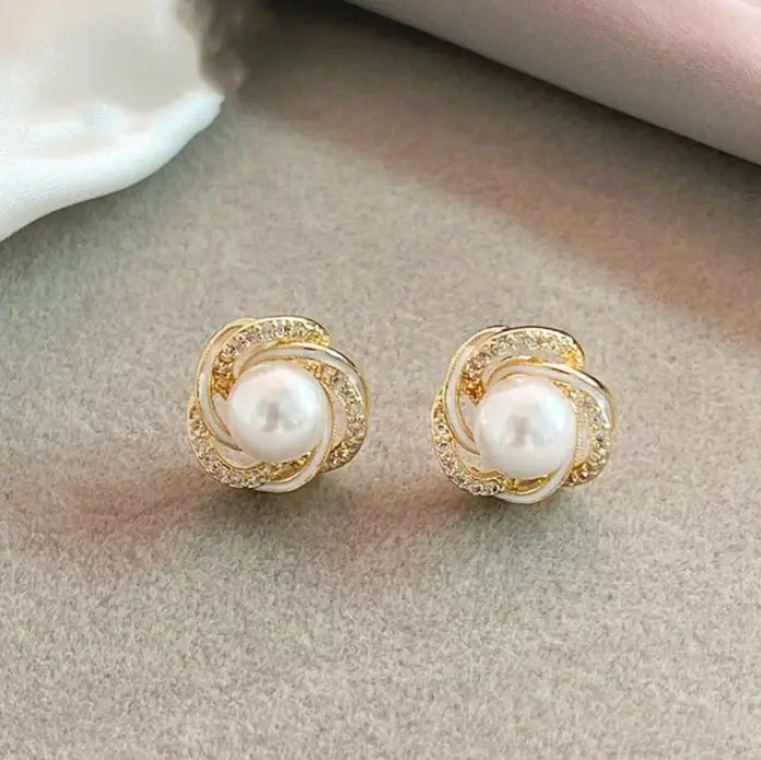 Elegant gold zirconia spiral pearl earrings 0