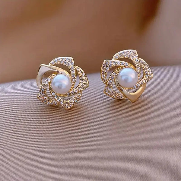 Elegant light spiral pearl earrings 0