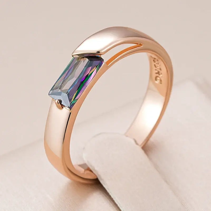 Elegant ring with multicolored crystal 0