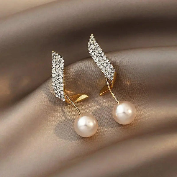 Gold Pearl Earrings 1