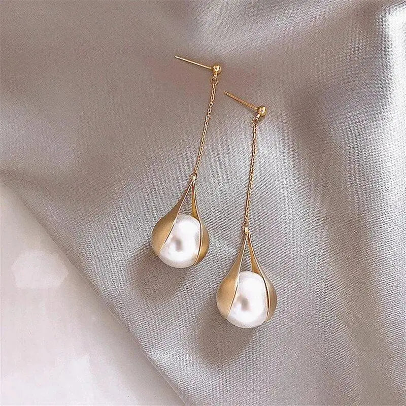 Gold Pearl Earrings 2