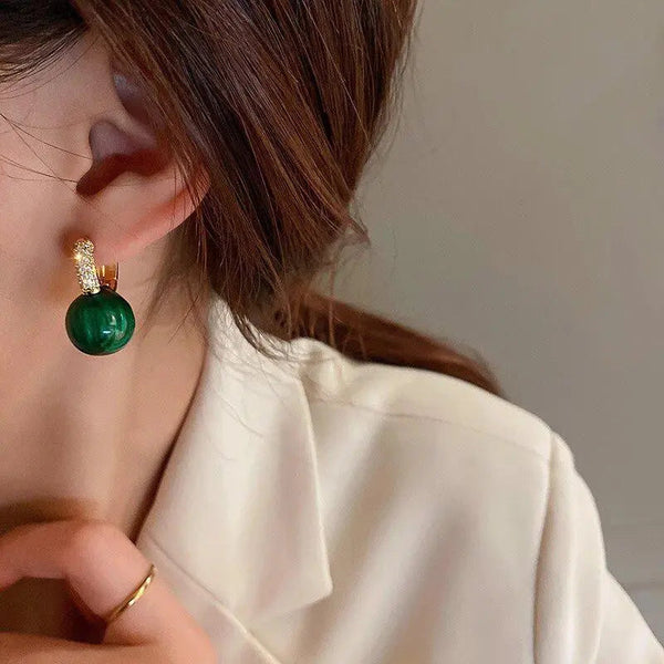 Green Pearl Earrings in Gold 1