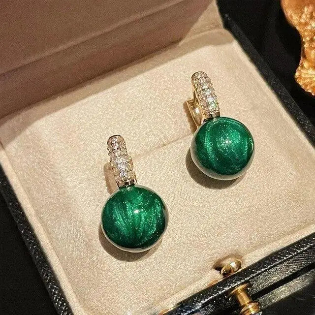 Green Pearl Earrings in Gold 3