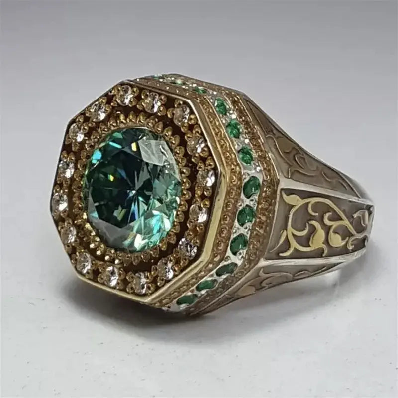 Green Ring in Vintage Brilliant Gold 0