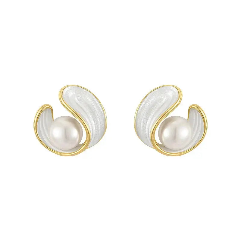 Luxury white opal earrings with pearls in gold 1