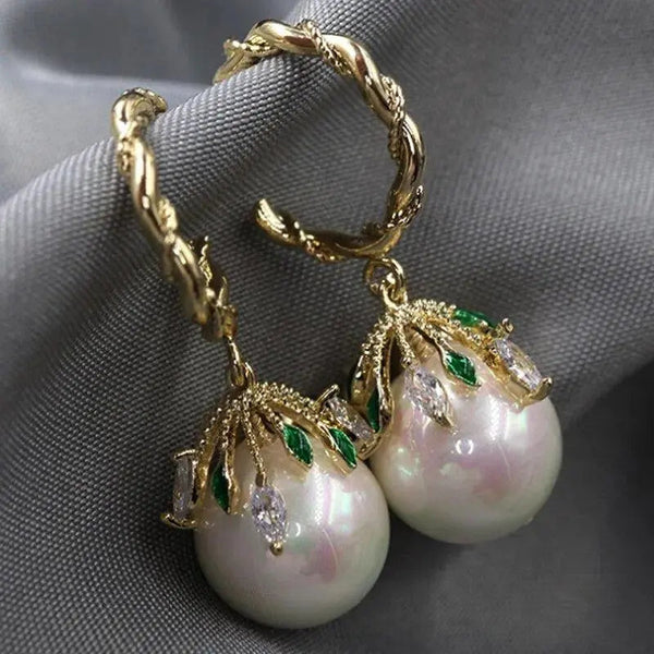 Malia Elegant Pearl Earrings 0