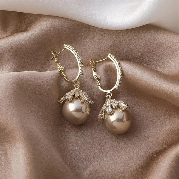 Malia Pearl Earrings 1