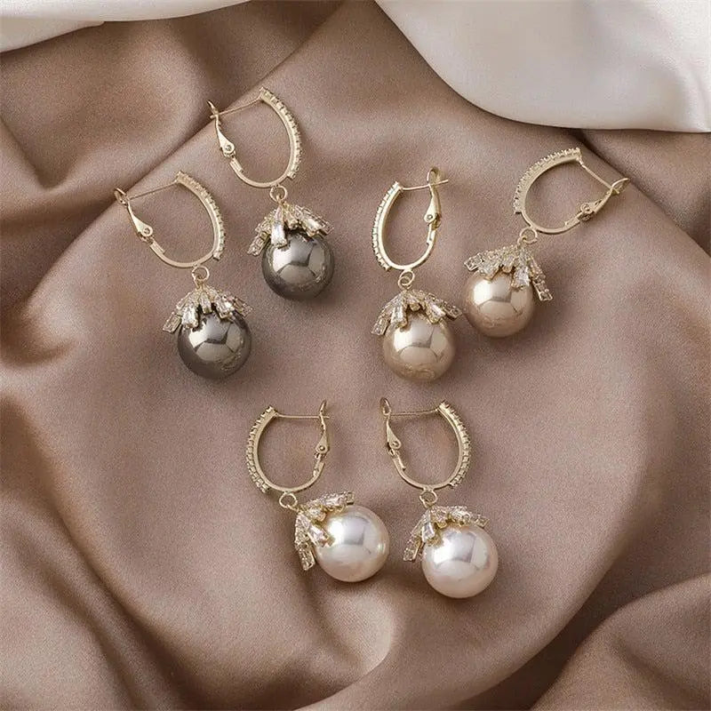 Malia Pearl Earrings 2