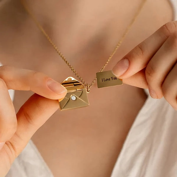 Medallion with Love Letter - Personalized 1
