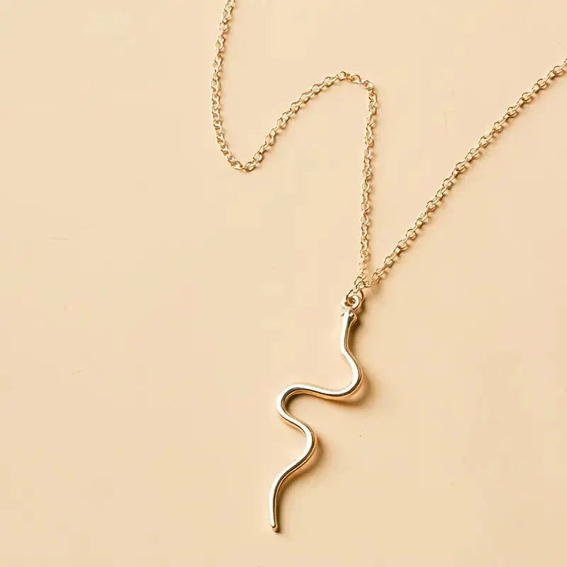 Minimalist chain with snake pattern 0