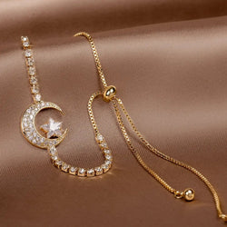 Moon Pendant Bracelets made of Zirconia and Gold 0