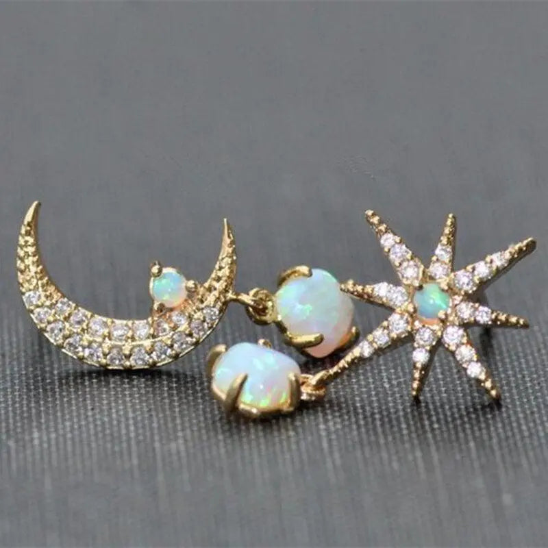 Moon and Star Earrings made of Gold and Opal 2