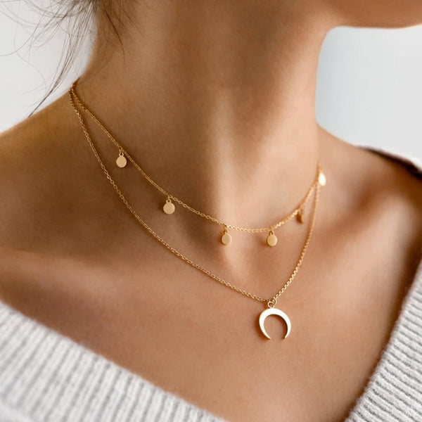 Moon necklace in gold 0