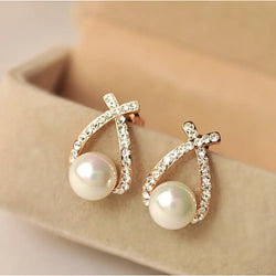 Pearl earrings with glitter 0