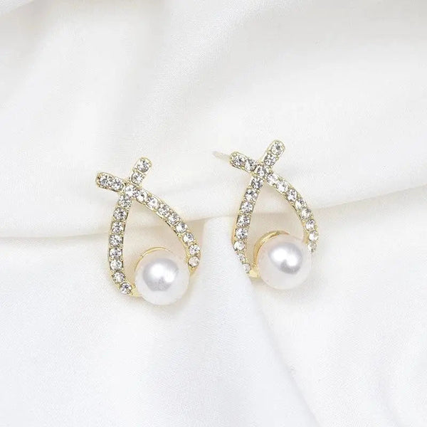 Pearl earrings with glitter 1