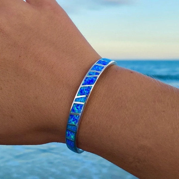 Silver bracelet with blue opal stone 0