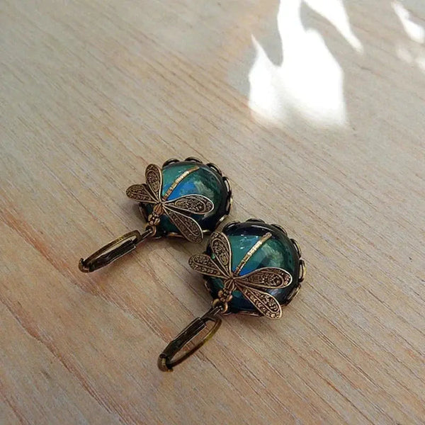 Spherical dragonfly earrings in antique gold 1