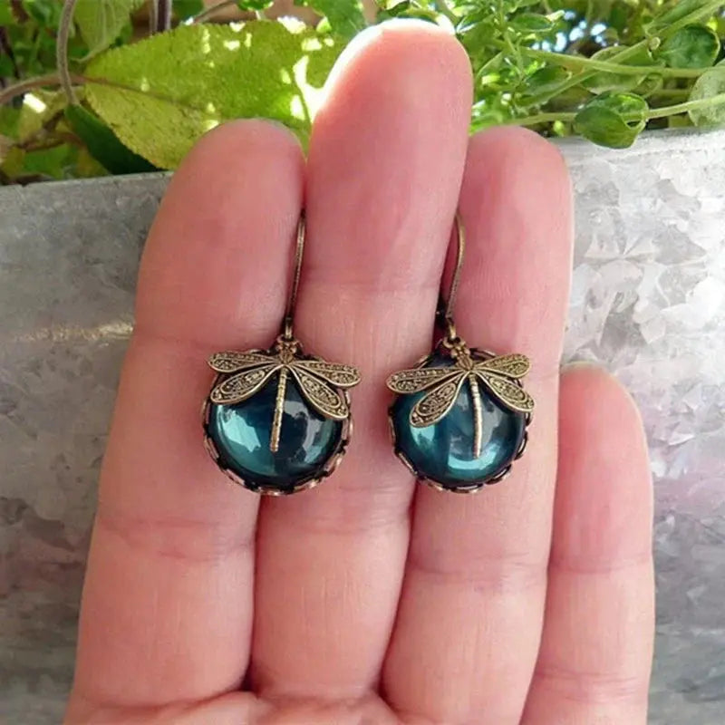 Spherical dragonfly earrings in antique gold 4