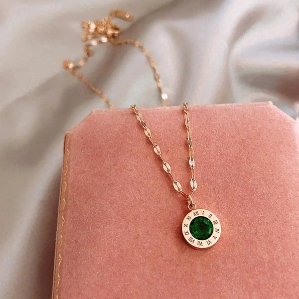 Time Necklace with Emerald in Gold 0