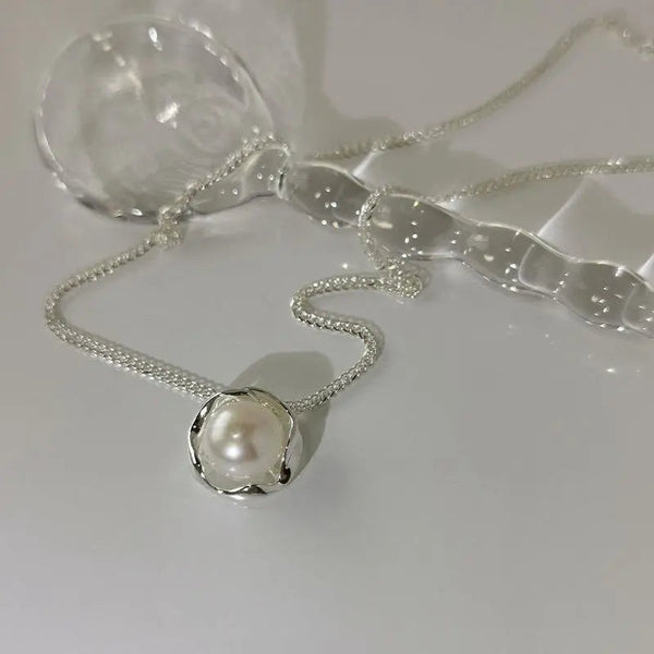 Timeless crystal pendant necklace in silver 0