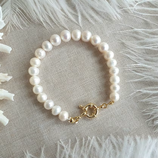 Vintage Barroque Pearl Bracelets 0