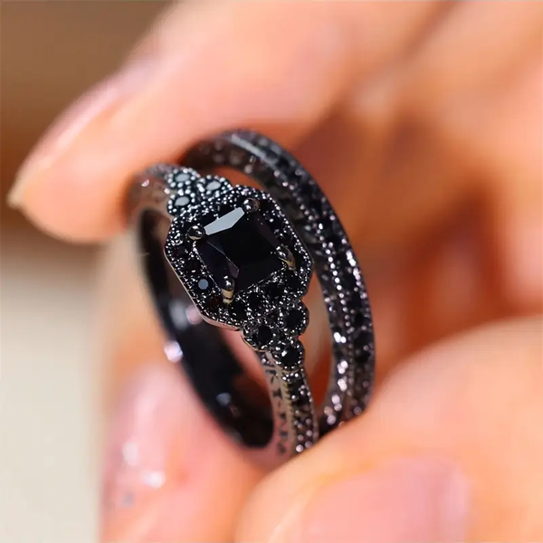Vintage Black Ring Set 0