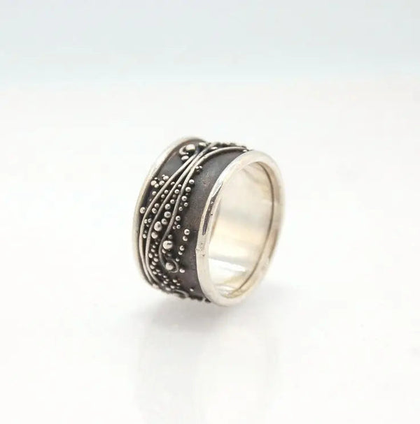 Vintage Dark Silver Ring 0