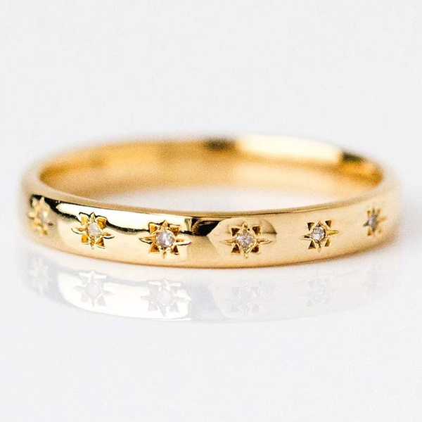 Vintage Gold & Zirconia Ring 0