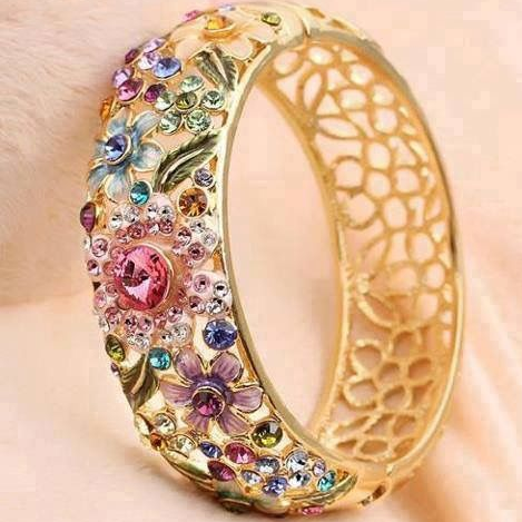 Vintage Golden Colorful Crystal Hollow Ring 0