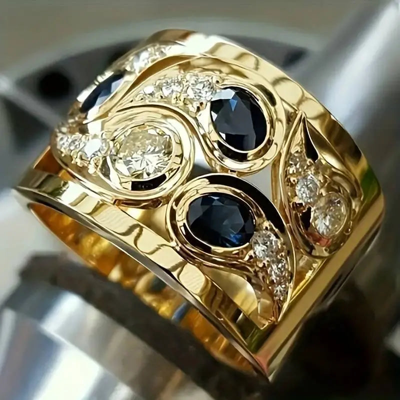 Vintage Golden Inlaid Zirconia Ring 0