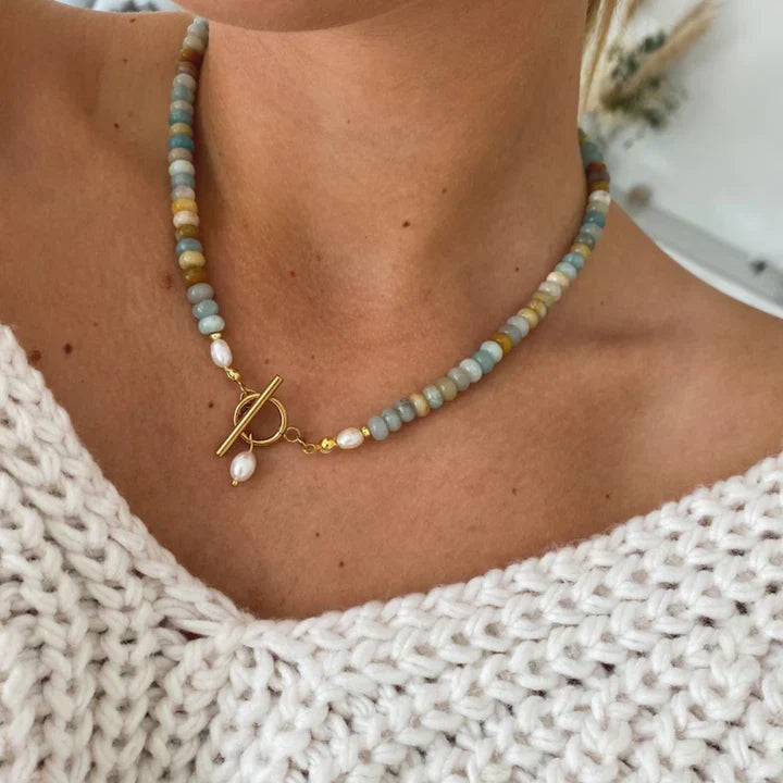 Vintage Golden Necklace with Stones 0