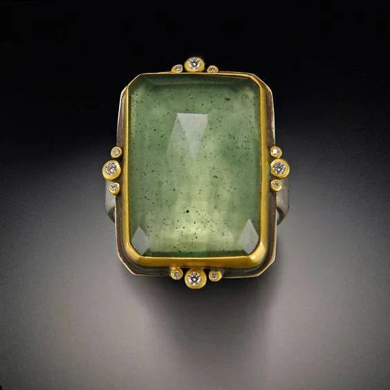 Vintage Green Glass Gold Ring 0