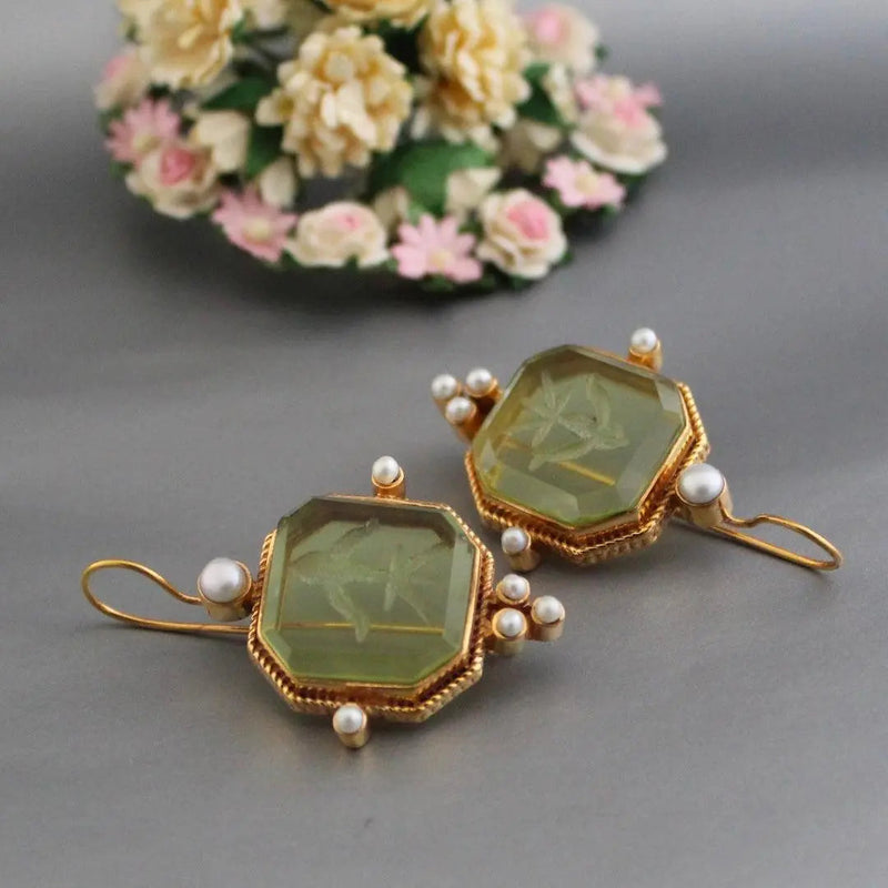 Vintage Green & Pearl Earrings 1