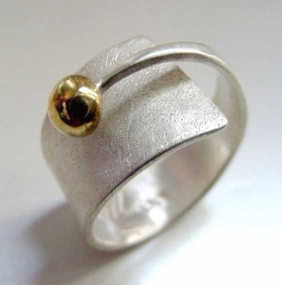 Vintage Open Gold Bead Silver Ring 0