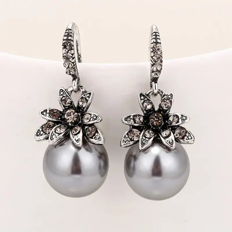 Vintage Silver Pearl Earrings 0
