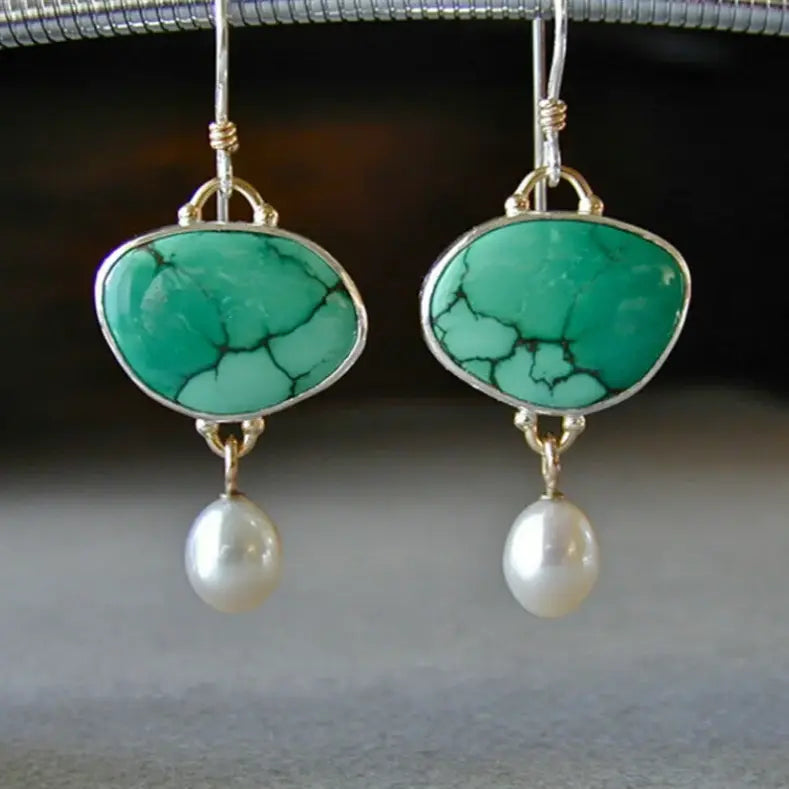 Vintage earrings made of turquoise and pearls 0