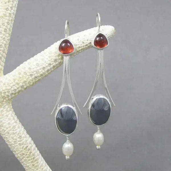 Vintage pearl earrings with red crystal 0