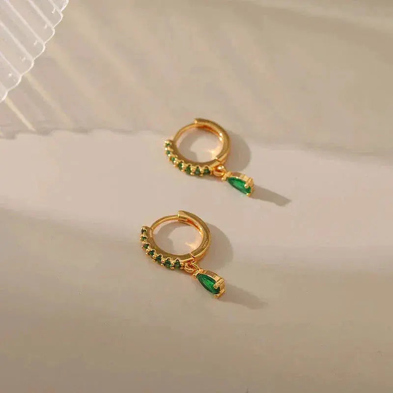 Zirconia earrings with emerald in gold 4